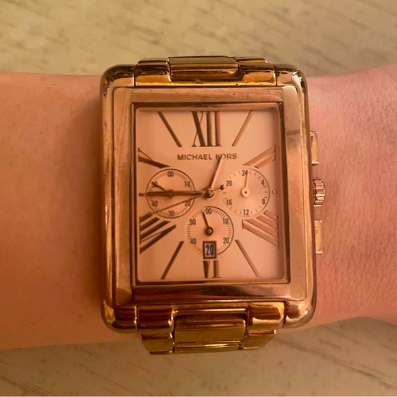 Michael Kors Rose Gold watch - rectangular face - Picture 2 of 3